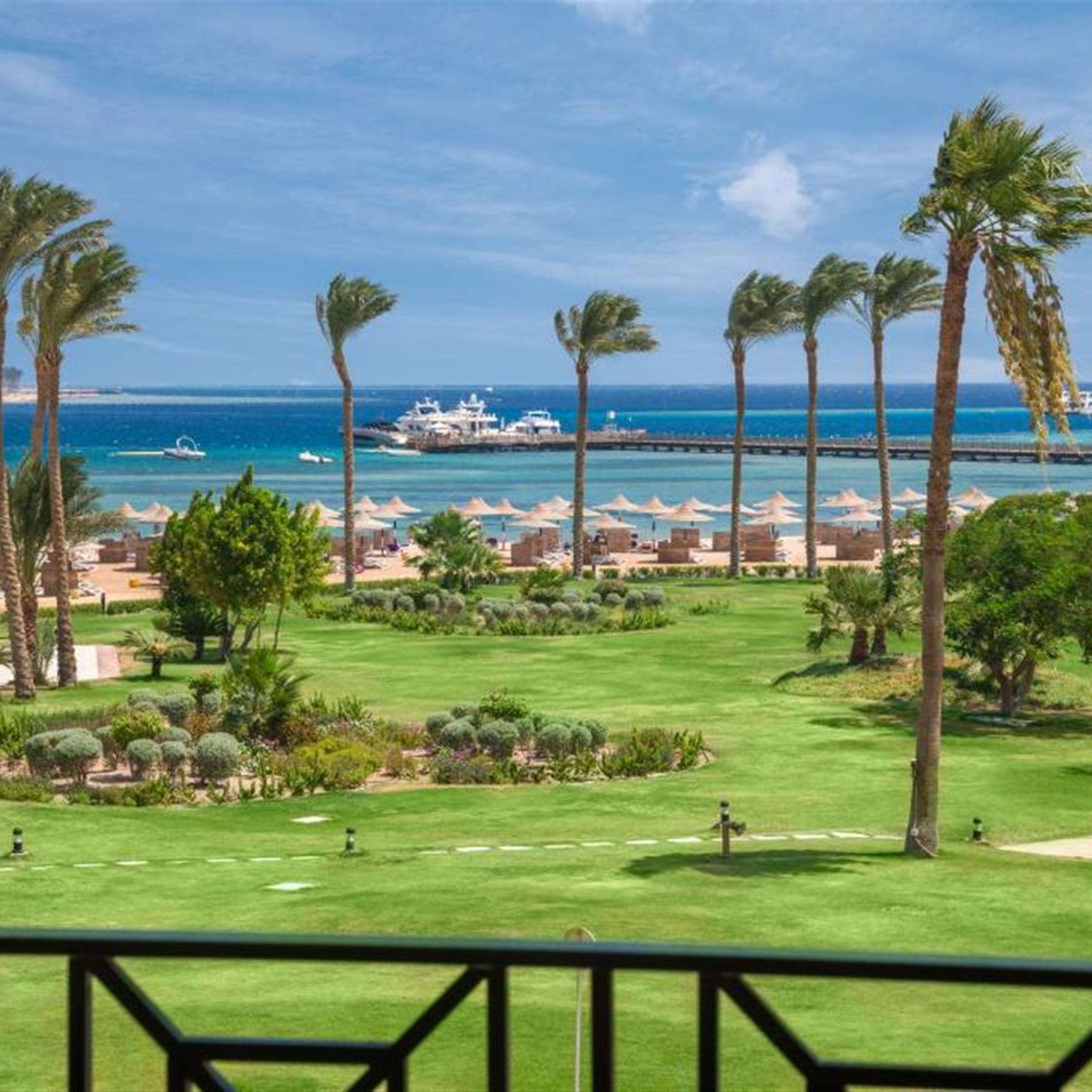 Cleopatra Luxury Resort Makadi Bay — 3