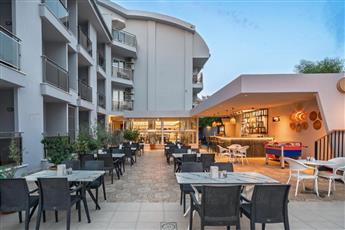 A Hotel Side