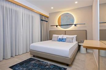 A Suite Side