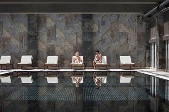 Acanthus Cennet Barut Collection 5*