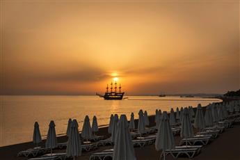 Acanthus Cennet Barut Collection