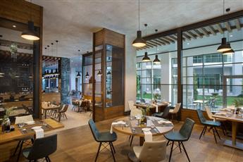 Acanthus Cennet Barut Collection