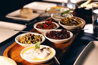 Adahan DeCamondo Pera 4*