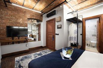 Adahan DeCamondo Pera 4*