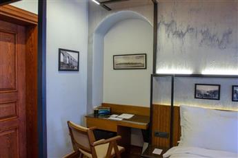 Adahan DeCamondo Pera 4*