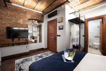 Adahan DeCamondo Pera 4*