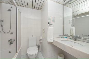 Adonis Hotel