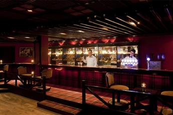 Adonis Hotel