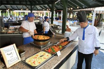 Adora Hotel & Resort 5*