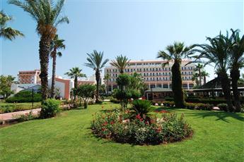Adora Hotel & Resort 5*