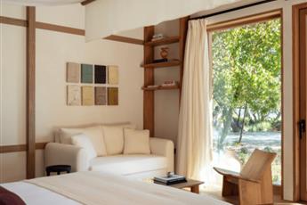 Ahama Hotel