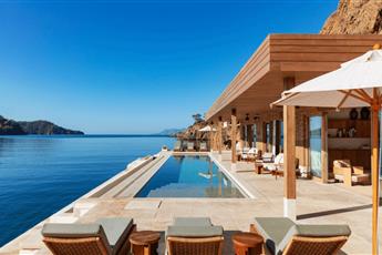 Ahama Hotel