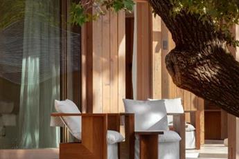 Ahama Hotel