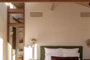 Ahama Hotel