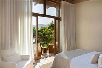 Ahama Hotel