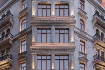 Akka Lush Taksim