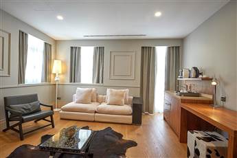 Akka Suites Taksim 3*