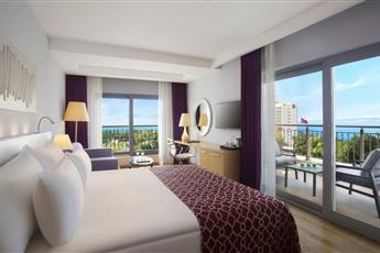 Akra V Hotel