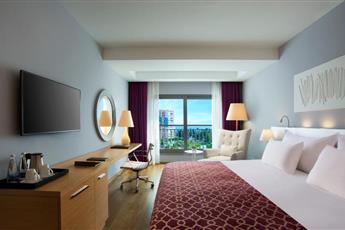 Akra V Hotel