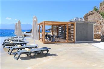 Akra V Hotel 5*