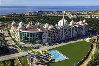 Alan Xafira Deluxe Resort & Spa 5*