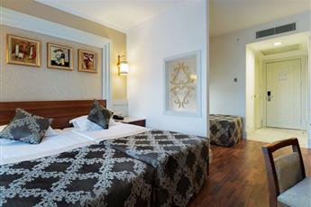 Alba Queen Hotel 5*