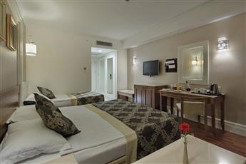 Alba Queen Hotel 5*