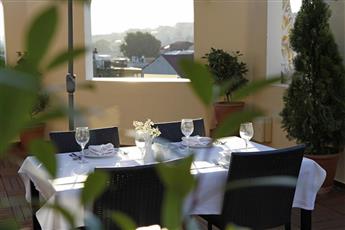 Albatros Premier Hotel 4*