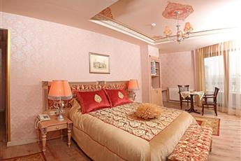 Albatros Premier Hotel 4*