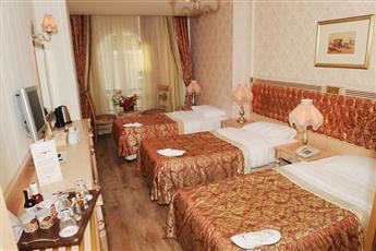 Albatros Premier Hotel 4*