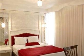 Albatros Premier Hotel 4*