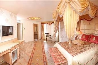 Albatros Premier Hotel 4*