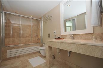 Alesta Yacht Hotel 4*