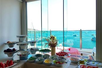 Alesta Yacht Hotel