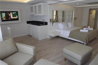 Alesta Yacht Hotel