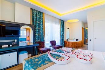 Algora Halal Hotel 4*