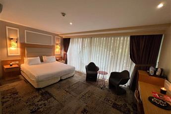 All Seasons Hotel 4*