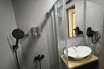 All Seasons Hotel 4*