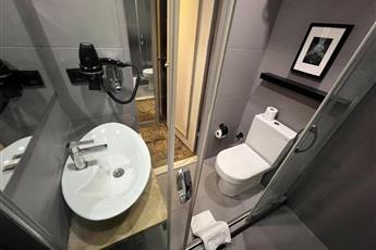 All Seasons Hotel 4*