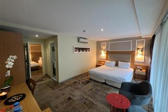 All Seasons Hotel