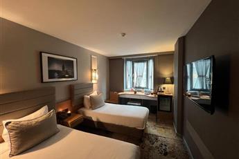 All Seasons Hotel