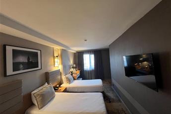 All Seasons Hotel