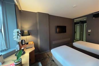 All Seasons Hotel