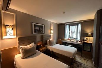 All Seasons Hotel