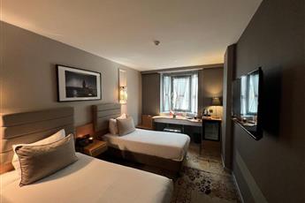 All Seasons Hotel