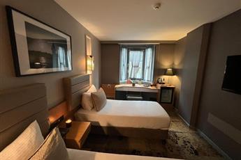 All Seasons Hotel