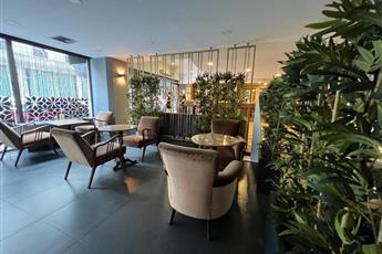 All Seasons Hotel