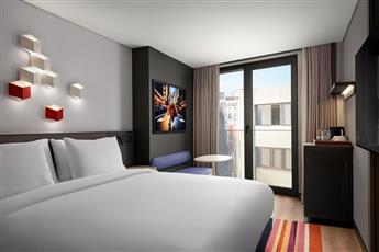 Aloft Istanbul Karakoy 5*