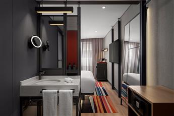 Aloft Istanbul Karakoy 5*