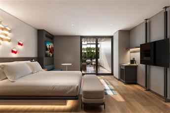 Aloft Istanbul Karakoy 5*